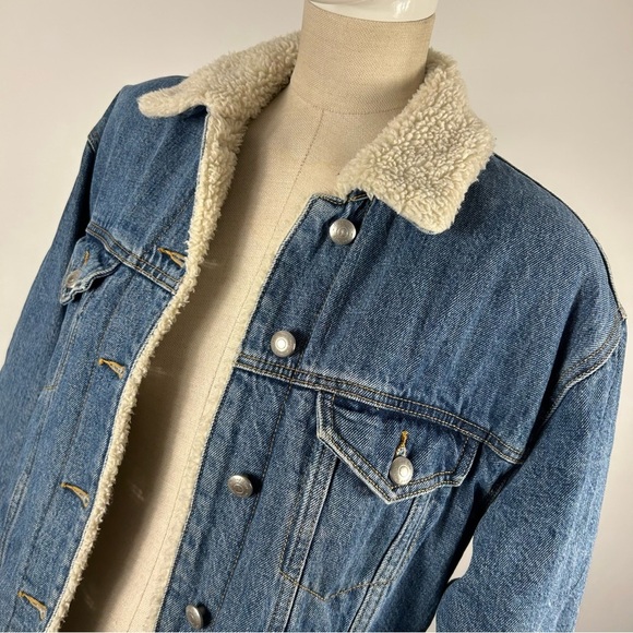 ARITIZIA WILFRED FREE WASHED DENIM SHERPA LINED OVER-SIZED JEAN JACKET SZ XXS - Picture 3 of 12